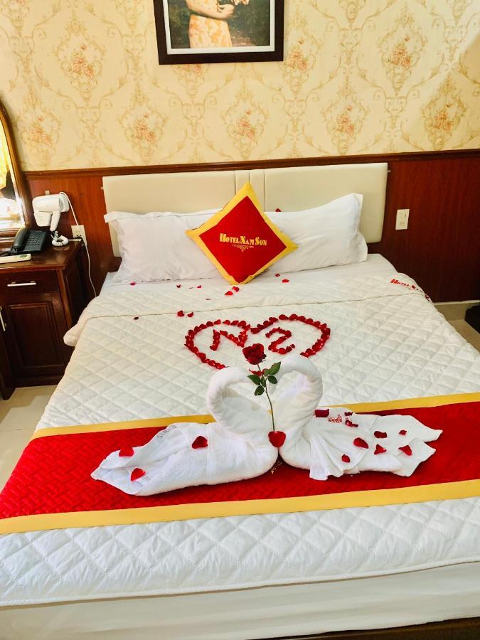 Khach San Nam Son Hotel Dong Khe Exterior photo
